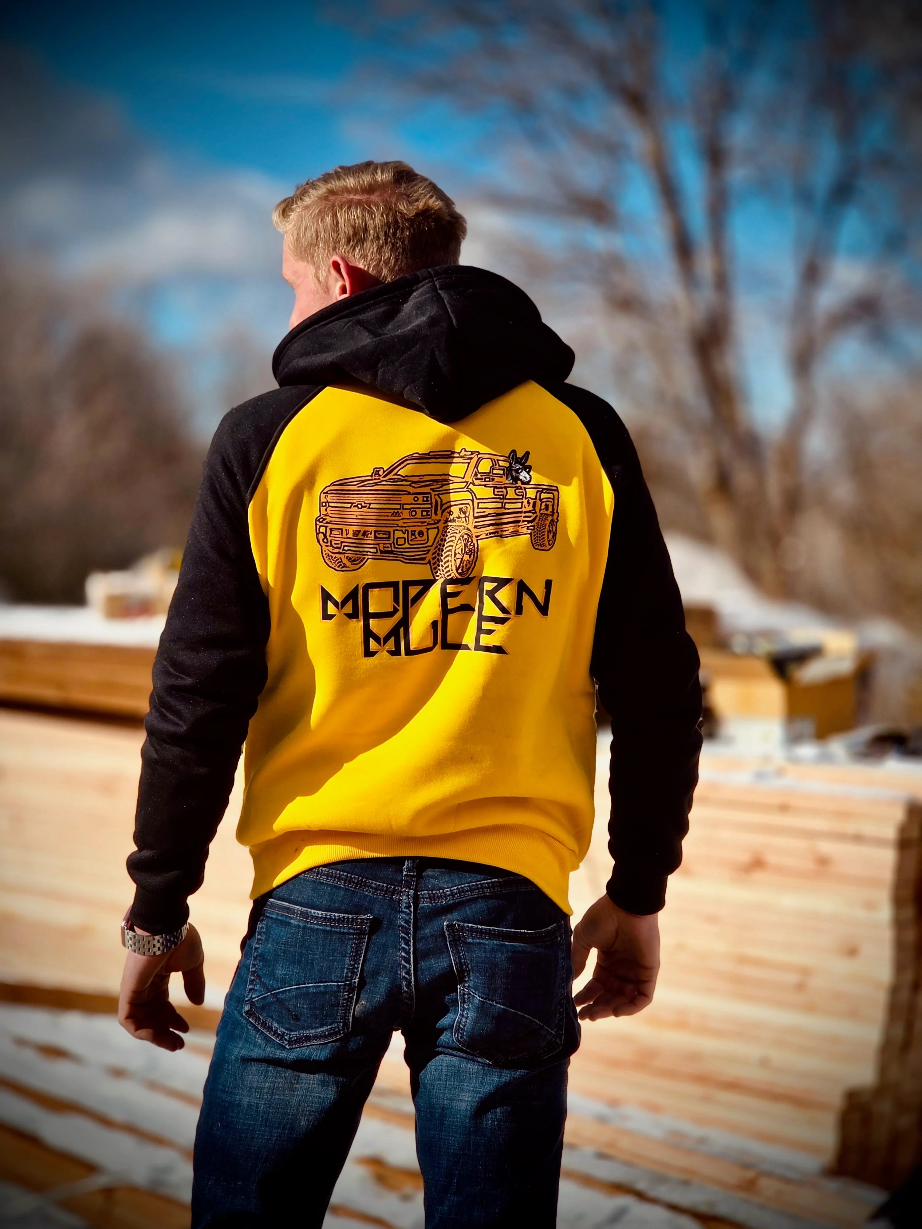 Elevate Your Everyday Streetwear Style